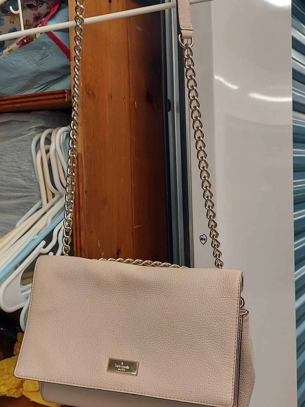 NWOT Kate Spade Beige Shoulder Bag with Chain Strap *NO CALL OUTS!*